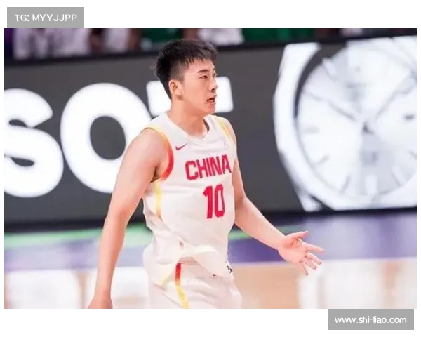 大梦观战助力男篮半场领先约旦9分 王俊杰9分3篮板表现抢眼 大梦观战助力男篮半场领先约旦9分 王俊杰9分3篮板表现抢眼